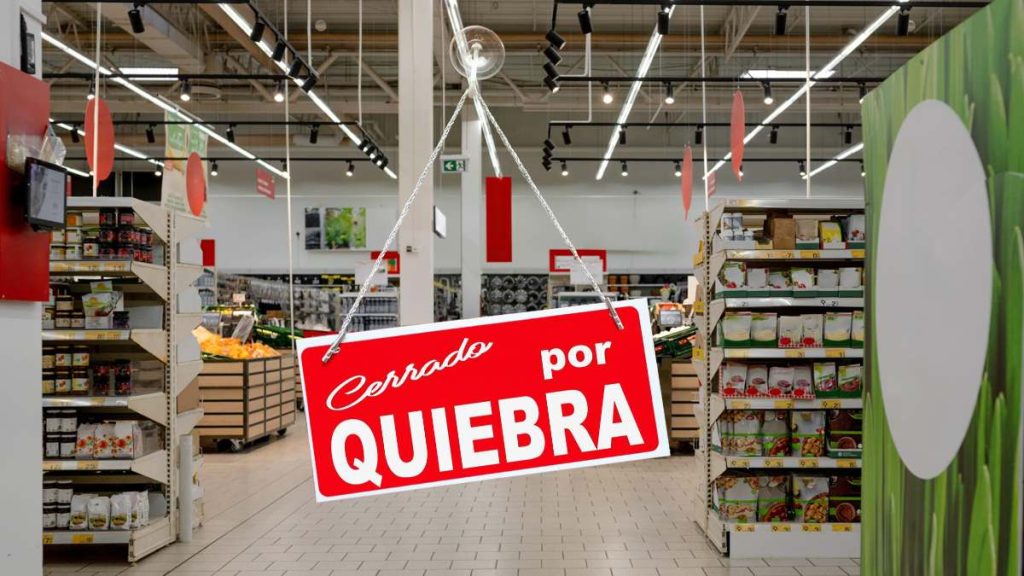 Despedidas inesperadas: Uno de los supermercados más conocidos de España entra en crisis y se prepara para cierres masivos