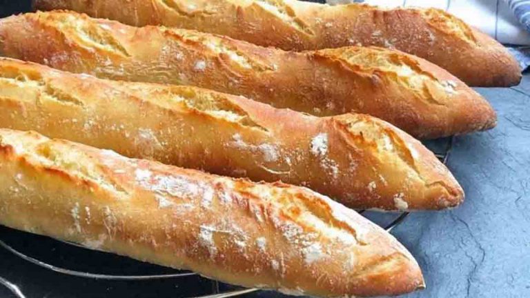 Este fruta puede alargar la vida de tu pan al menos el doble sin que se endurezca