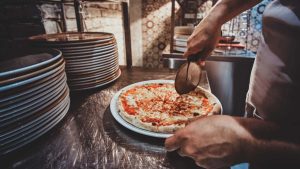 Ni Telepizza ni Domino's: la histórica cadena de pizzerías que cierra sus puertas por quiebra