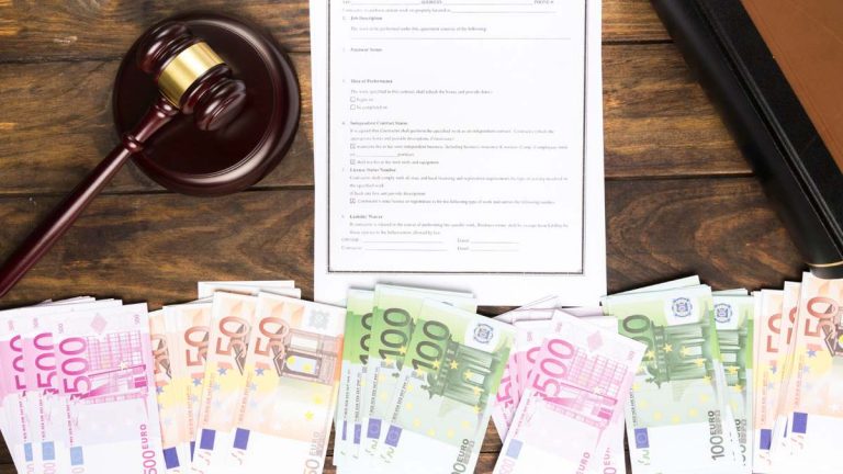 Una mujer gana un juicio tras la reclamación de 3.289 euros del ingreso mínimo vital por tener un garaje y un trastero