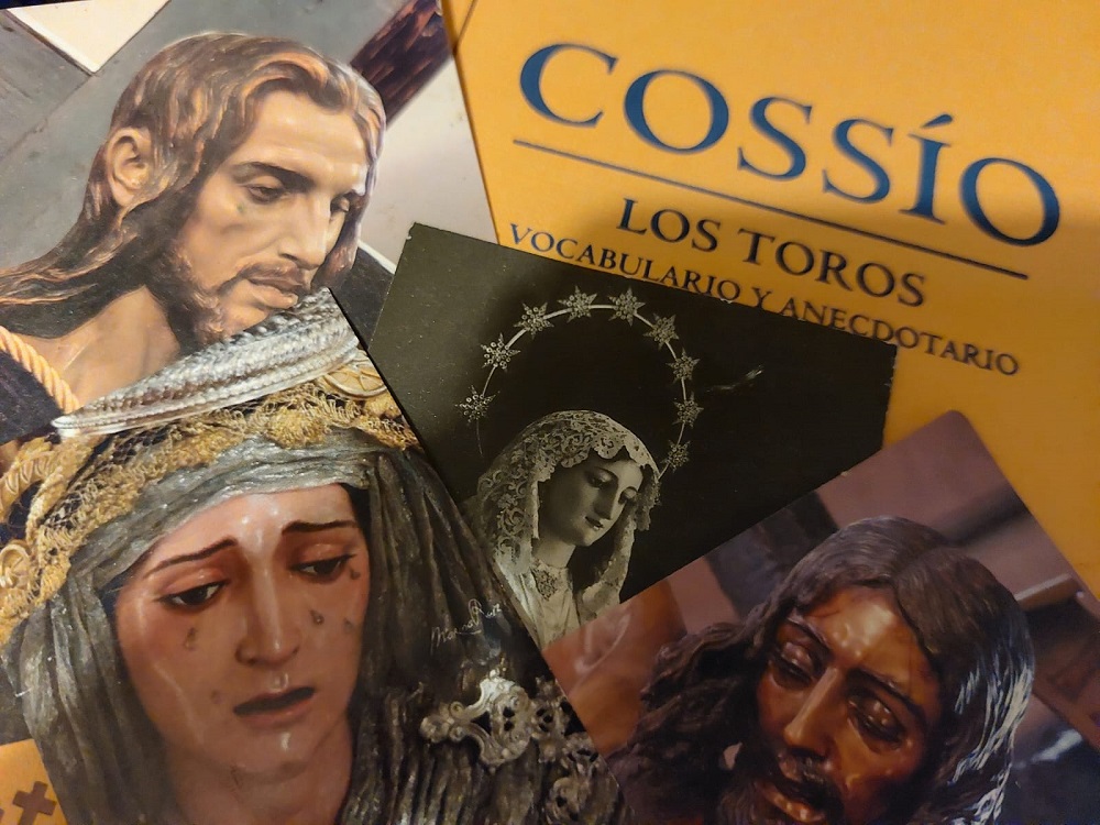 Diccionario taurino-cofrade